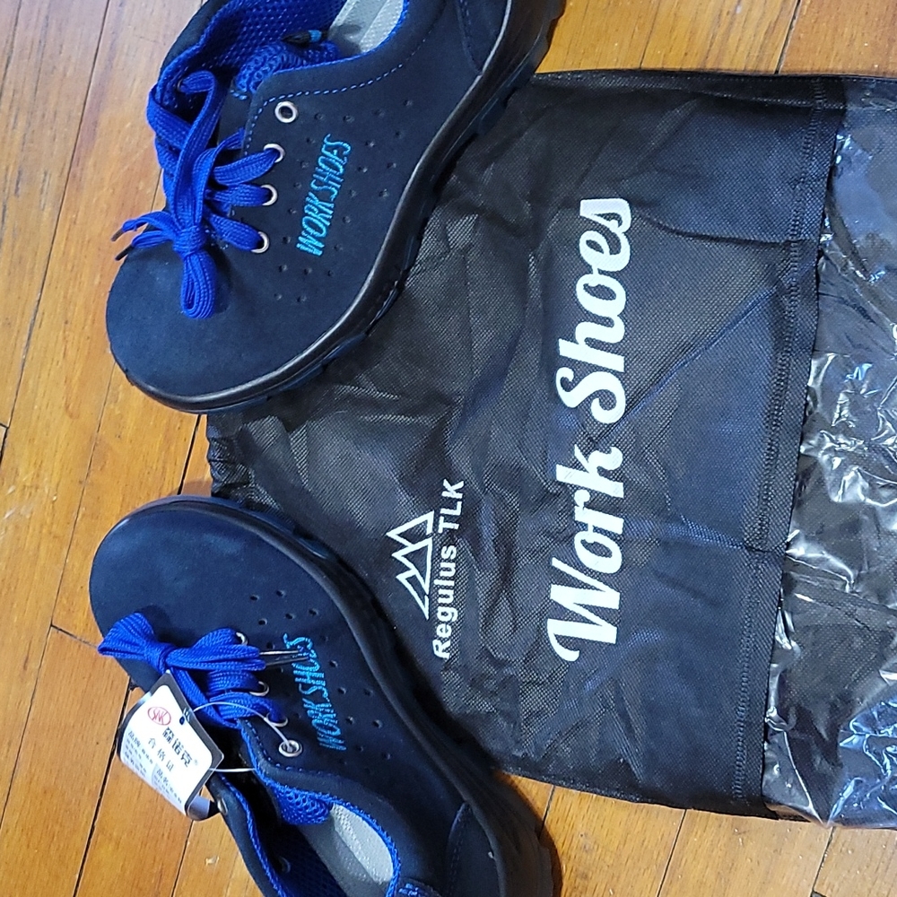 Work shoes